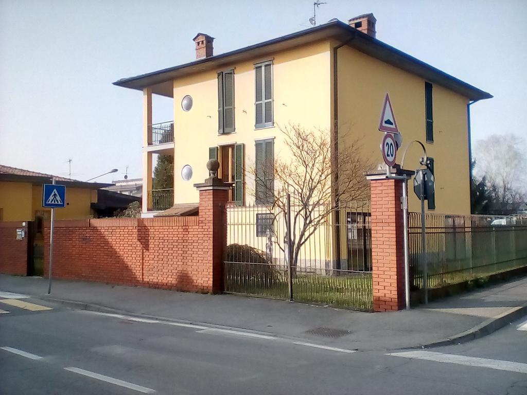 Locanda I Tarocchi Vailate Exterior foto